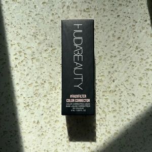 Huda Beauty Color Corrector "Pink Pomelo"